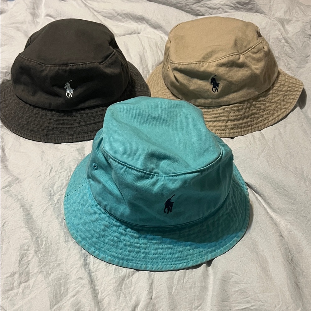 Lot of 3 bucket hats